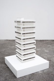 <b>Pierre Bismuth, <i>Complexe des villas / Bâtiment Le Corbusier (maquette)</i>, 2010</b>